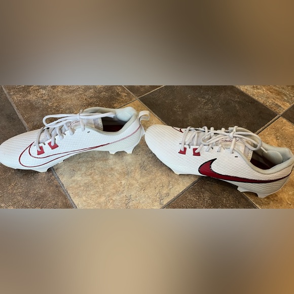 Nike Football Cleats - Picture 2 of 2